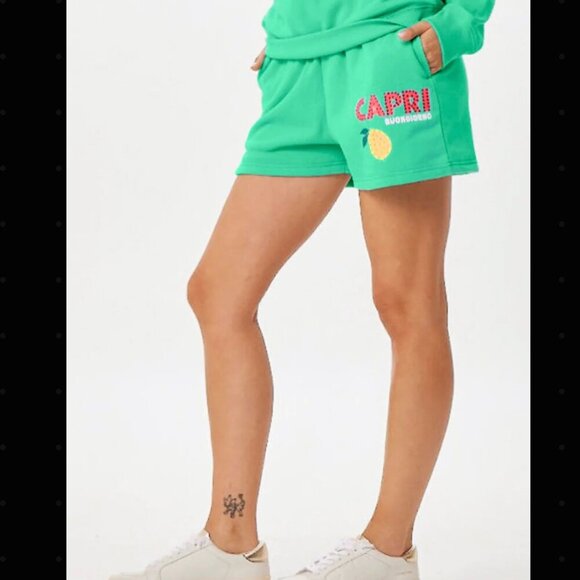 Capri Jet Setter Shorts - Picture 1 of 2